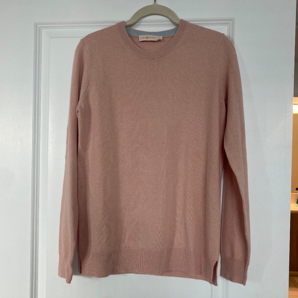 Tory Burch Pale Pink 100% Cashmere Luxury Minimalist Sweater